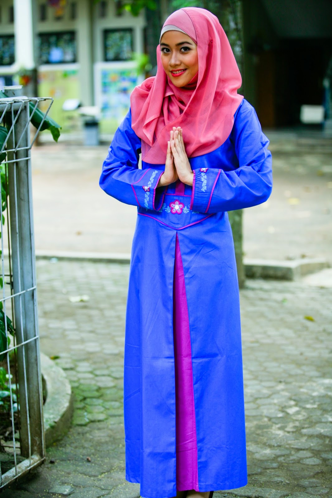 Baju Dongker Cocok Dengan Jilbab Warna Apa